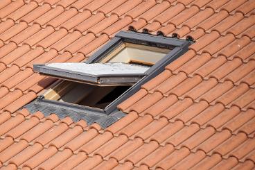 CN Couvreur Nantes - Toiture 44 Loire-Atlantique fenetre Velux toiture Orvault